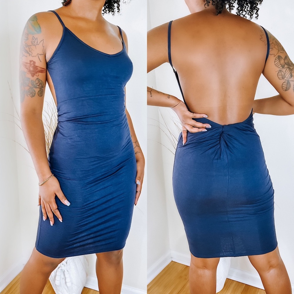 TABBY TWISTED KNOT BACKLESS MIDI DRESS